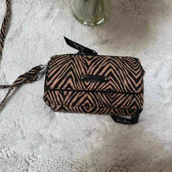 - Vera Bradley Zebra Pattern Crossbody with Wristlet Black/Tan - Picture 11 of 14